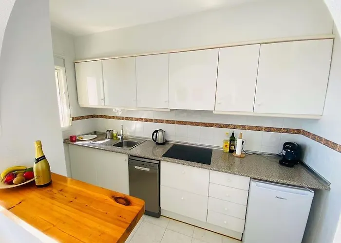 Apartamento Canario - Imperial Park - Sea View, 6 Pools, Terrace